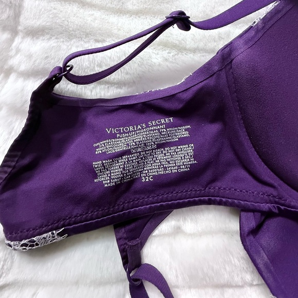 VICTORIA’S SECRET Purple Push Up Bra with White Lace Trim - Picture 3 of 4